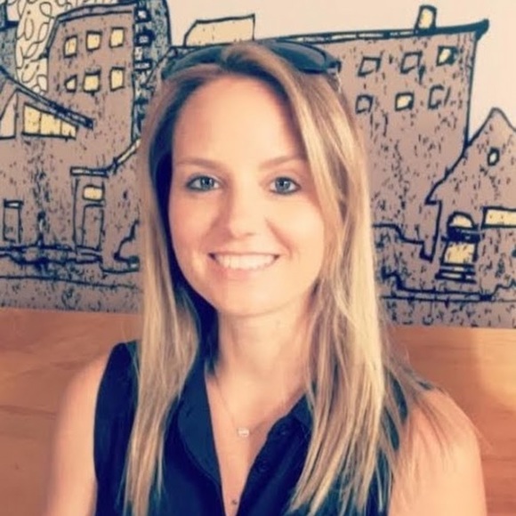 Meet your Posher, Rebecca - Picture 1 of 1